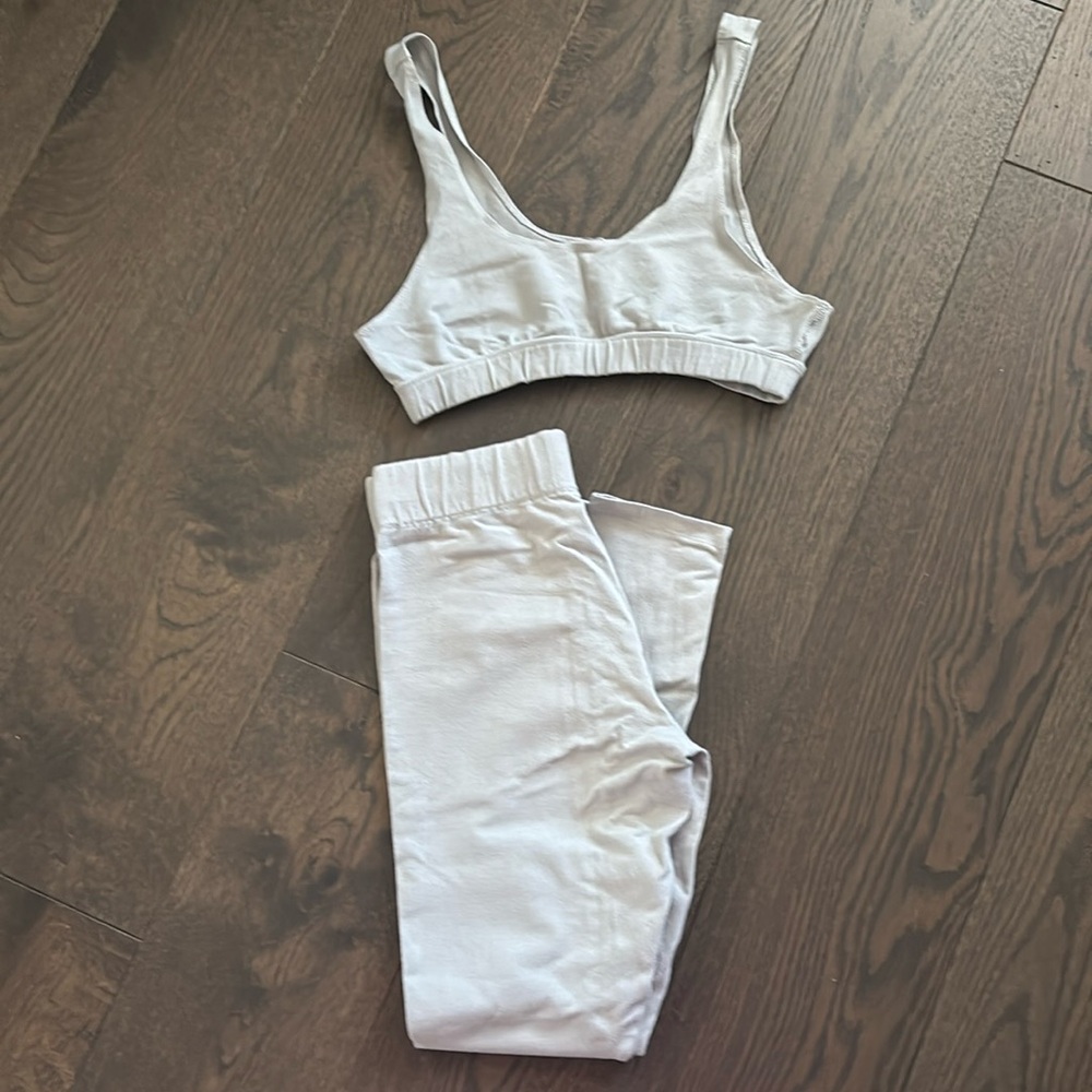 Good American Essentials bra & leggings set